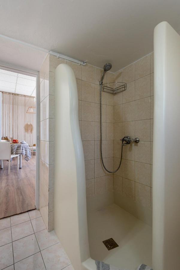 Plakes Sea View Apartment Plaka (Milos) Exterior photo