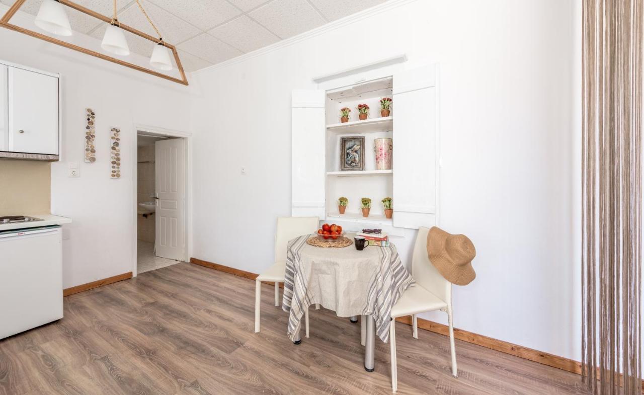 Plakes Sea View Apartment Plaka (Milos) Exterior photo